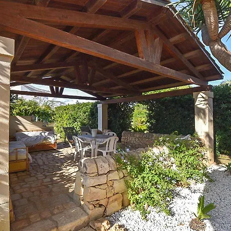 Gorgeous In Nyaraló *